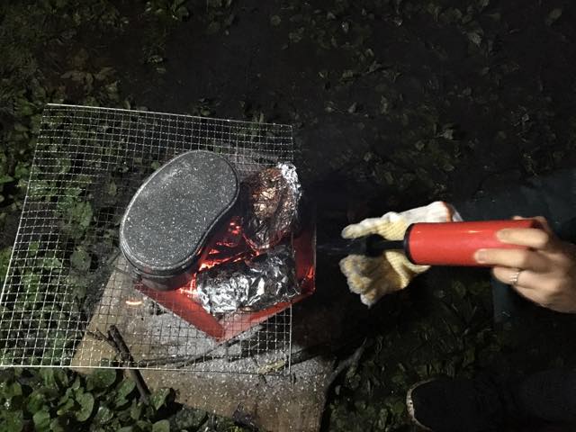 火力が弱くなったら空気をいれます。